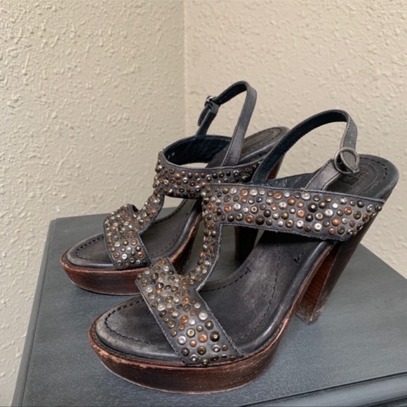 Frye embellished sandal block heels - Picture 4 of 6